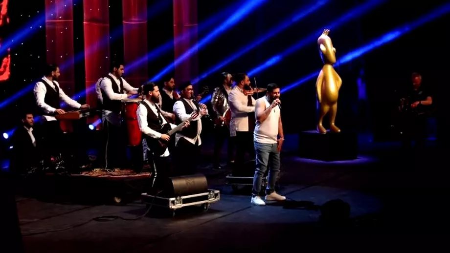 Scandal la Premiile Gopo dupa ce trupa lui Dan Bursuc a cantat manele pe scena Teatrului National Actorii scandalizati