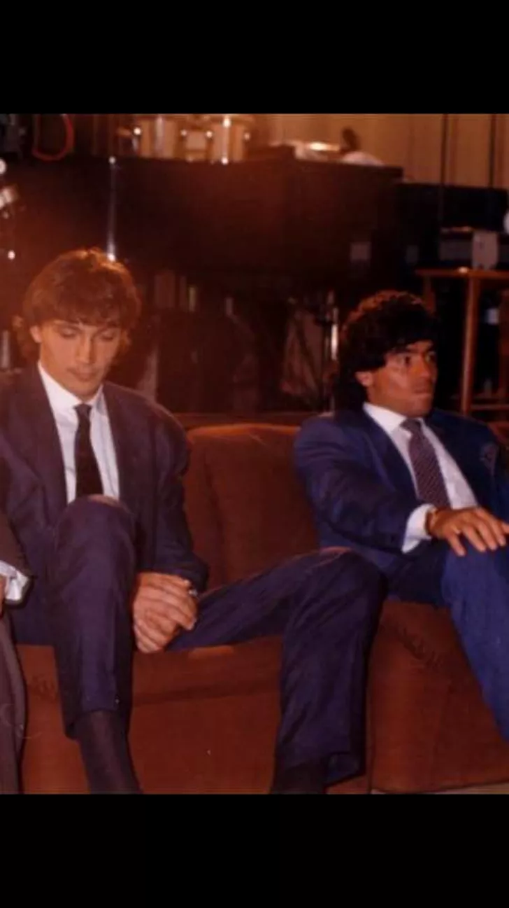 Dario Bonetti, alături de Diego Maradona