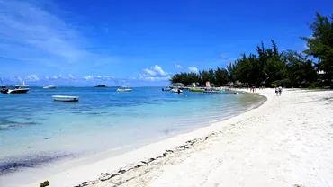 Insula spectaculoasa perfecta pentru vacanta de Craciun sau de Revelion Aici apa este cristalina iar plajele au nisip fin