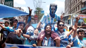 Bangladesh traieste pentru Messi si Argentina Nebunie pe strazi inainte de meciurile pumelor Video