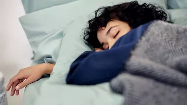 Bautura care iti rezolva problemele cu somnul Poti sa o faci acasa si a devenit virala pe internet