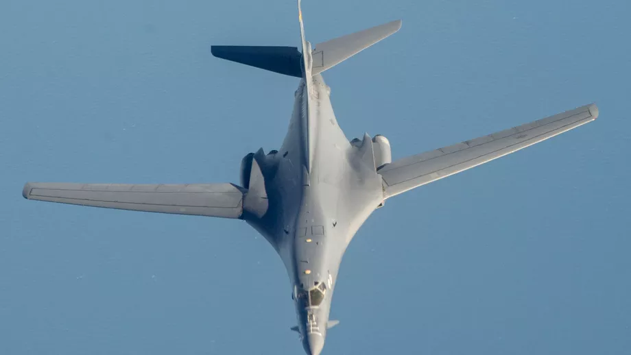 Rusia a folosit un avion de lupta pentru interceptarea unei aeronave spion a Marii Britanii langa Crimeea