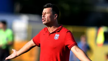 A inceput derbyul Dinamo  Steaua Iulian Miu ii raspunde lui Andrei Nicolescu dupa ce a atacat CSA Nu stiu daca stie fotbal