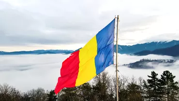 Tara care acuza Romania ca ia furat steagul Cele doua drapele arata la fel