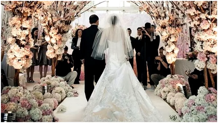 O femeie de 22 de ani a aflat dupa zece luni de la nunta ca sotul ei era de fapt tot o femeie