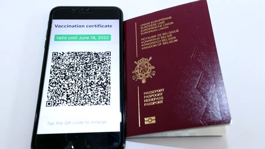 Doi spanioli au incercat sa intre cu certificate false de vaccinare in Romania Au fost prinsi pe Aeroportul Otopeni