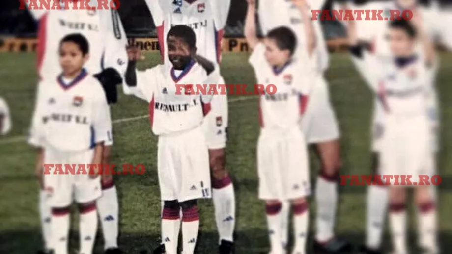 Nasser Chamed fostul copil de mingi de la Lyon care a adus loviturile libere marca Juninho Pernambucano in Romania Lea invatat direct de la idolul lui EXCLUSIV