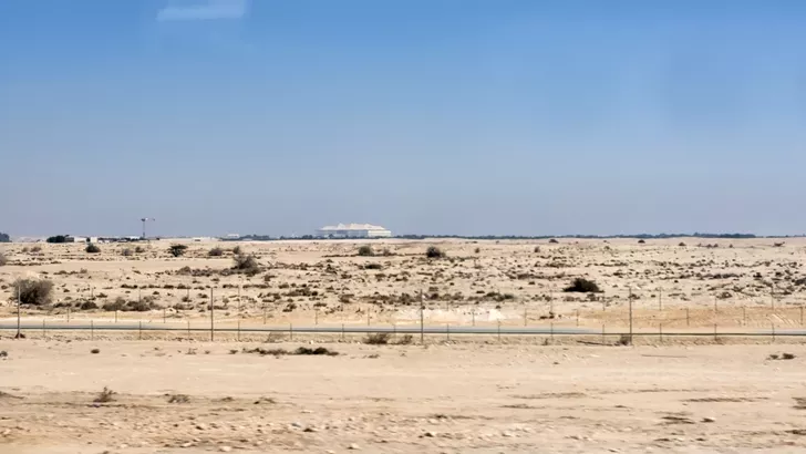 Stadionul din Al-Bayt, construit în deşert. Sursa: Fanatik