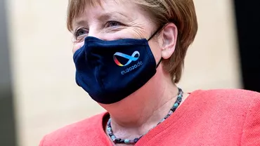 Incredibil cum arata Angela Merkel in tinerete Temutul cancelar german este schimbat total  VIDEO