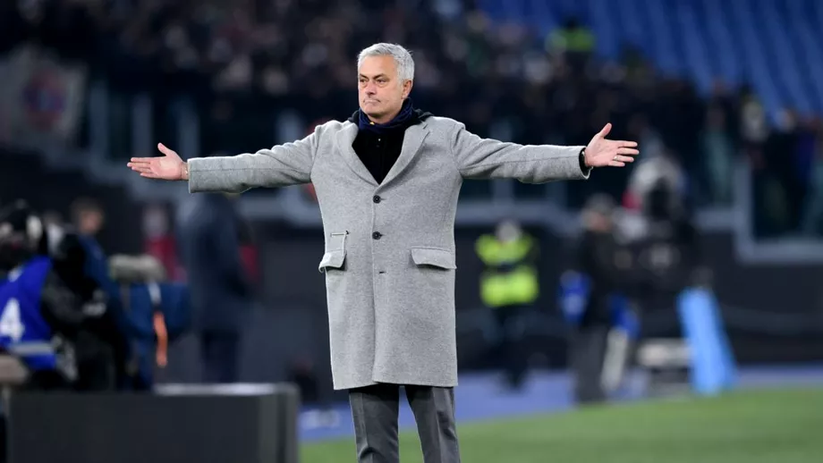 Lui Jose Mourinho ii vine sa se ascunda Roma avea 31 in minutul 70 acasa cu Juventus Video