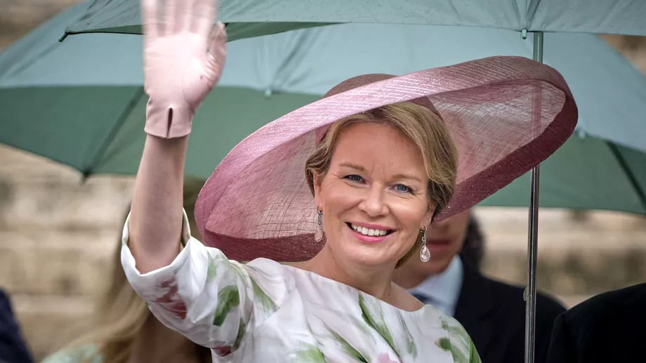 Rochia cu care Regina Belgiei a provocat un val de controverse Nimeni nu ar fi indraznit
