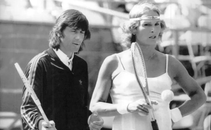 Ilie Năstase a făcut echipă în 1979 cu Renee Richards, primul transgender din tenisul mondial