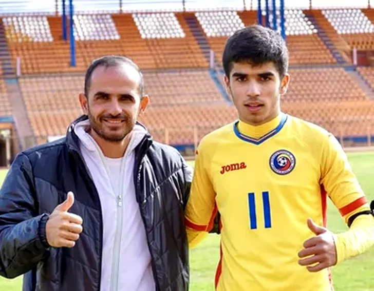 an și fiul său, Surik, care are trei meciuri la echipa națională a României