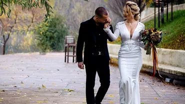 Imagini in premiera de la nunta lui Alex Mitrita Dedicatii de la jucatorii Universitatii Craiova  dansul nasului Mihai Rotaru VIDEO