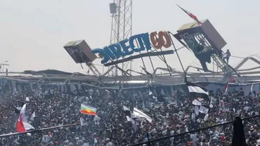 Imagini socante pe un stadion din Chile A cazut tribuna peste spectatori Video