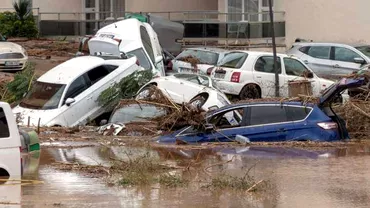 Dezastru la Madrid Capitala Spaniei inundata dupa o furtuna Video cu strazile inghitite de ape