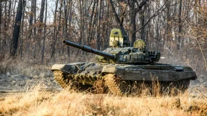 Un tanchist ucrainean a sunat la call-center-ul din Rusia atunci când tancul său...