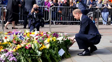 De ce Printul Edward nu strange mana oamenilor la funeraliile Reginei Elisabeta Explicatia tine de politetea britanica