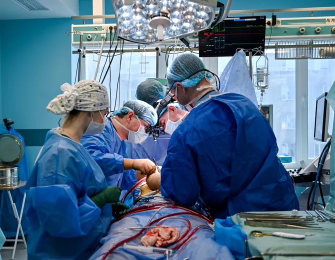 O noua minune medicala la Gorj tumora de aproape 12 kg extirpata din abdomenul unei femei