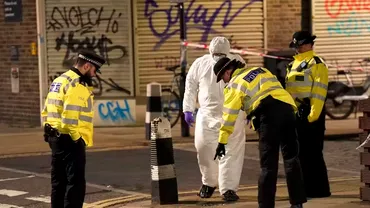 Atac armat la o biserica din Londra Sase persoane au fost ranite o fetita de 7 ani e pe moarte
