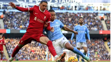 Verdict clar in cea mai controversata faza din Liverpool  Manchester City 11 Ia numarat coastele cu piciorul