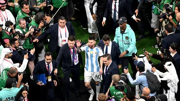 Motivul pentru care Lionel Messi sia cerut scuze in fata fanilor argentinieni Reactia dupa ce a devenit cetatean de onoare in orasul natal