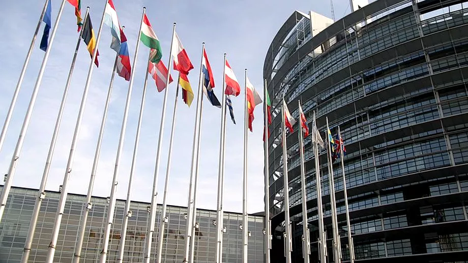 Ce pensii speciale au europarlamentarii Beneficii fara numar pentru trimisii la Bruxelles
