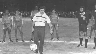 Fotbalul din Columbia salvat cu banii din droguri Arbitrii amenintati cu moartea patronuldealer Pablo Escobar si rivalitate intre clanuri pe teren