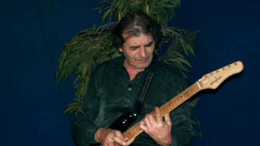 Primul chitarist al trupei Compact Marian Manoliu a murit