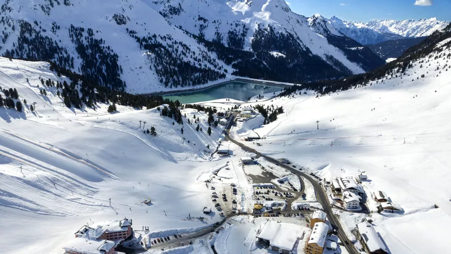 Ministrul Turismului ii indeamna pe romani sa evite vacantele in Austria Daniel Cadariu propune alte destinatii pentru schi