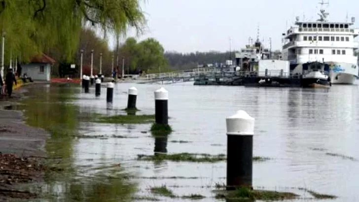 Cotele apelor Dunării au crescut alarmant în ultimele zile