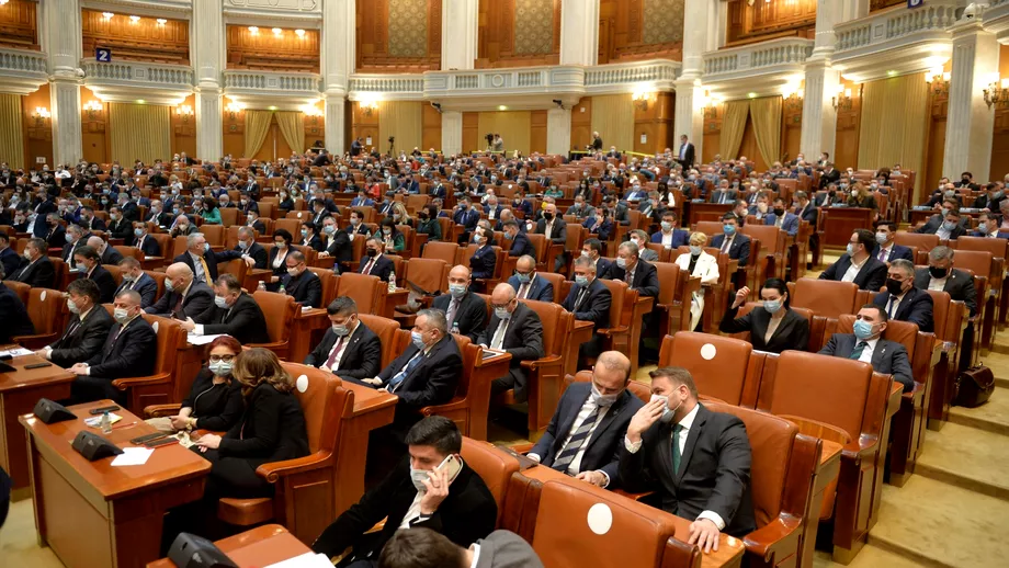 Liber angajarilor la stat Parlamentul a deblocat posturile vacante din administratia publica