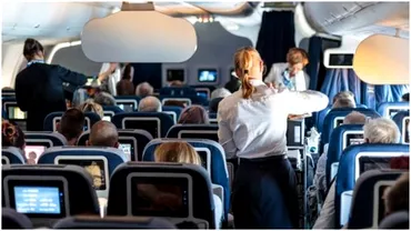 Gestul dezgustator facut de un pasager in timpul unui zbor Unele persoane au spus ca nu vor mai calatori niciodata cu avionul dupa ce au vazut