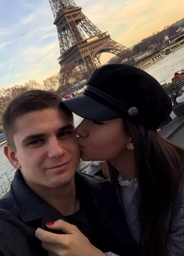 Răzvan Marin a dus-o pe Crina la Paris de ziua îndrăgostiților