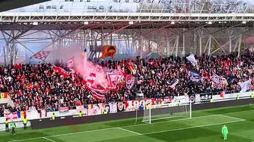 Atmosfera incendiara la Dinamo  Poli Timisoara meciul de playoff pentru caini PCH mesaj rasist la adresa fanilor banateni Video