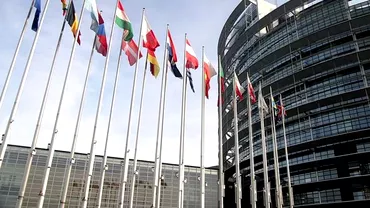 Salarii mai mari si posturi mai multe la Parlamentul European Sistemul de sinecuri la fel de banos ca cel de la Bucuresti