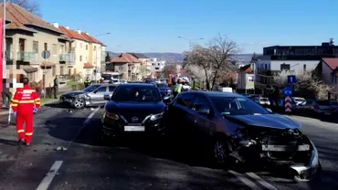 Doua accidente in 10 minute in ClujNapoca Mai multe persoane au fost ranite 7 masini implicate