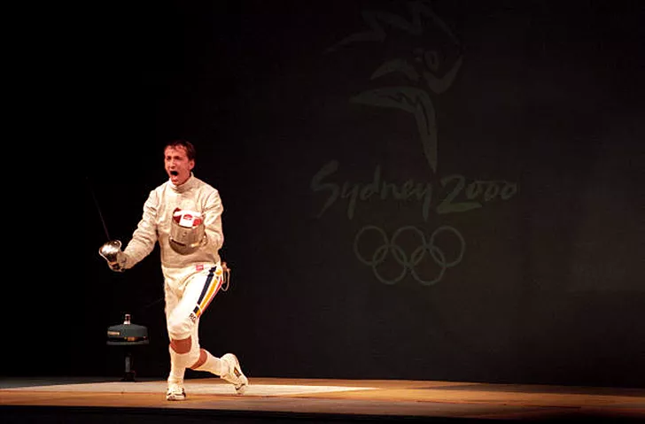 Mihai Covaliu, primul român campion olimpic la sabie. Succesul obţinut pe planşa de la Sydney