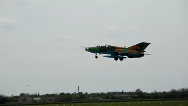 Ultimele zboruri ale avioanelor MiG21 LanceR in Romania Cu ce aeronave vor fi inlocuite acestea