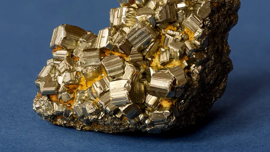 Aurul prostilor e mai valoros decat se credea Descoperirea care ar putea revolutiona mineritul de aur
