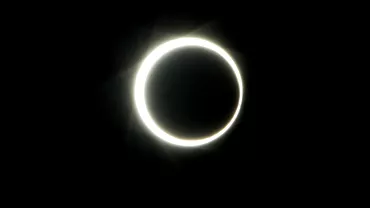 Imagini spectaculoase cu eclipsa de soare din 21 iunie Video live