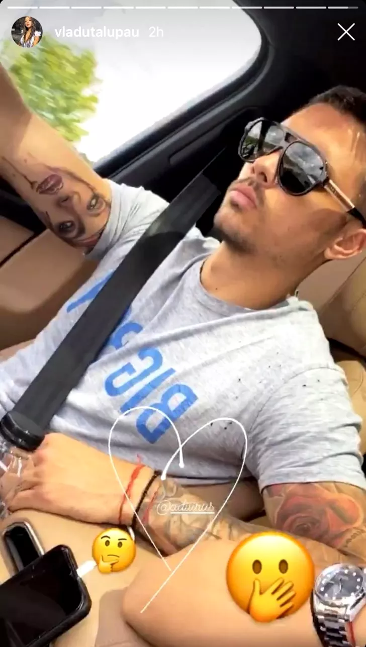 Adrian Rus și-a tatuat pe brațul stâng chipul soției sale. Sursa foto: Instagram