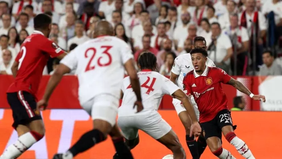 Europa League mansa retur a sferturilor de finala Manchester United eliminare rusinoasa la Sevilla AS Roma trece de Feyenoord in prelungiri Programul semifinalelor