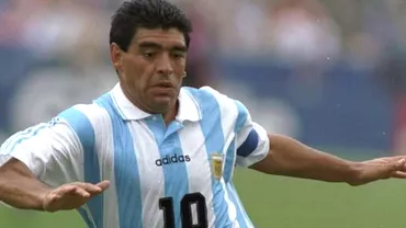 Jucatori celebri care nu au castigat Balonul de Aur Motivul pentru care Maradona si Pele nu au luat trofeul Video
