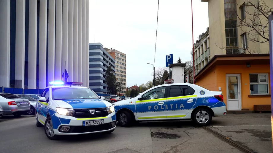 Femeie injunghiata mortal in gat pe o strada din Medias Atacatorul ia furat un lantisor