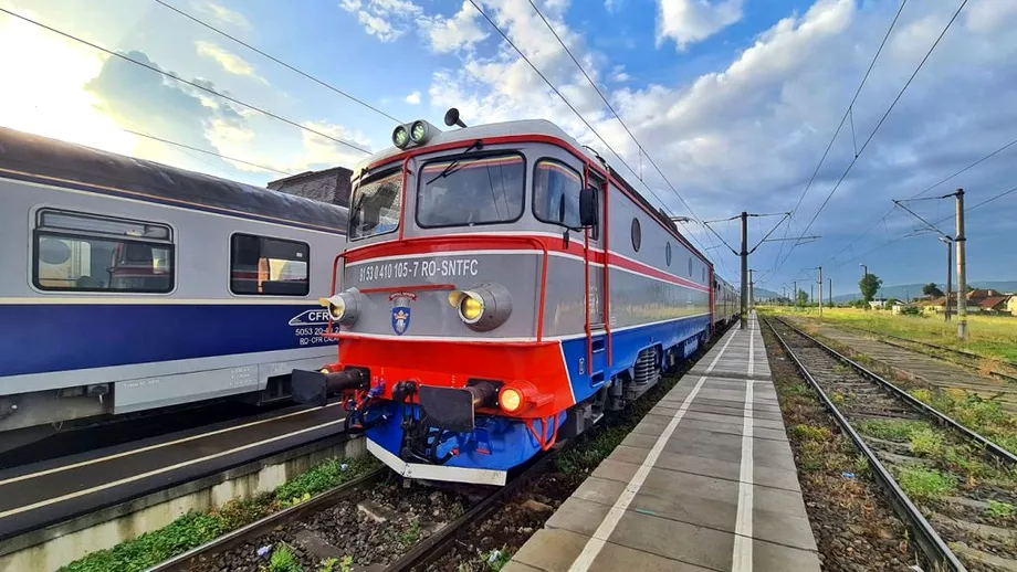 Un tren de pe ruta Bucuresti  Craiova a ramas fara frane iar macazul sa rupt Clipe de groaza pentru calatori