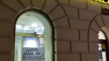 Afara din Romania Mesajul aparut la o sucursala Raiffeisen Bank din Brasov devenit viral