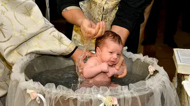 Ce nume de botez au ales romanii pentru copii in 2018 Care sunt cele mai populare nume de fete si baieti