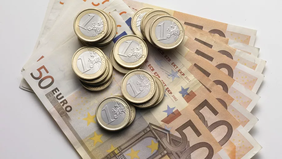 Curs valutar BNR vineri 8 octombrie 2021 Valoarea monedei euro Update