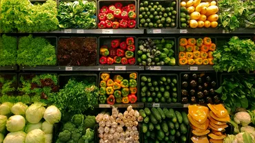 Mersul la supermarket ar putea deveni un lux Criza alimentara va insemna o criza a puterii de cumparare